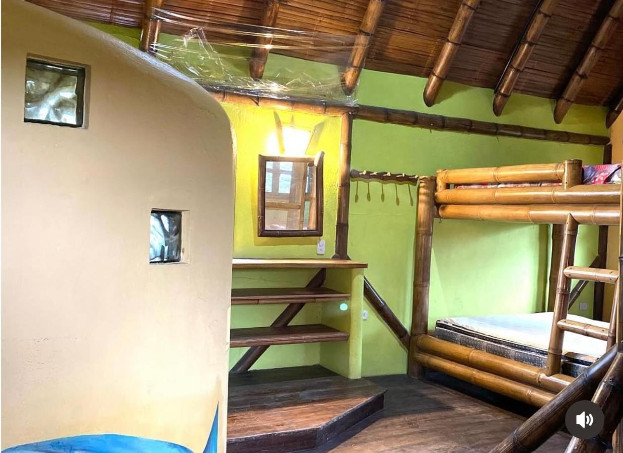 El Bochinche Hotel Mompiche Exterior photo