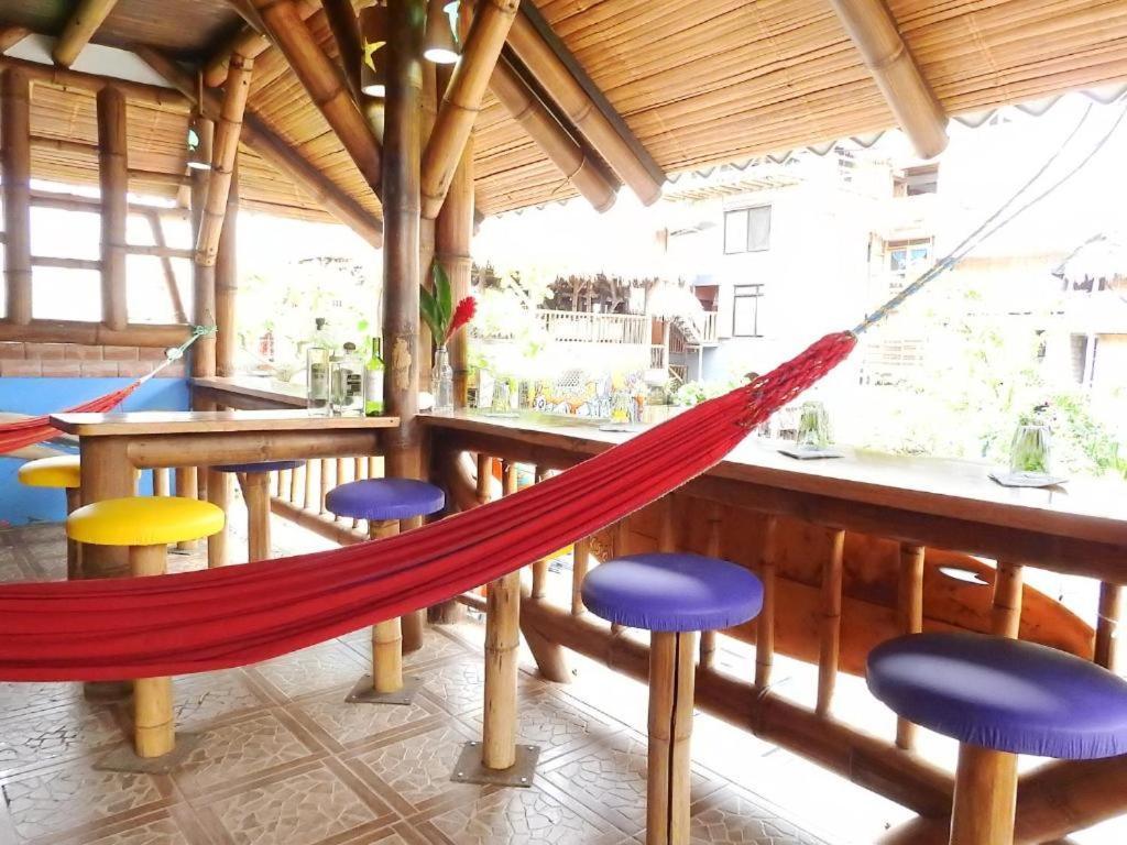 El Bochinche Hotel Mompiche Exterior photo