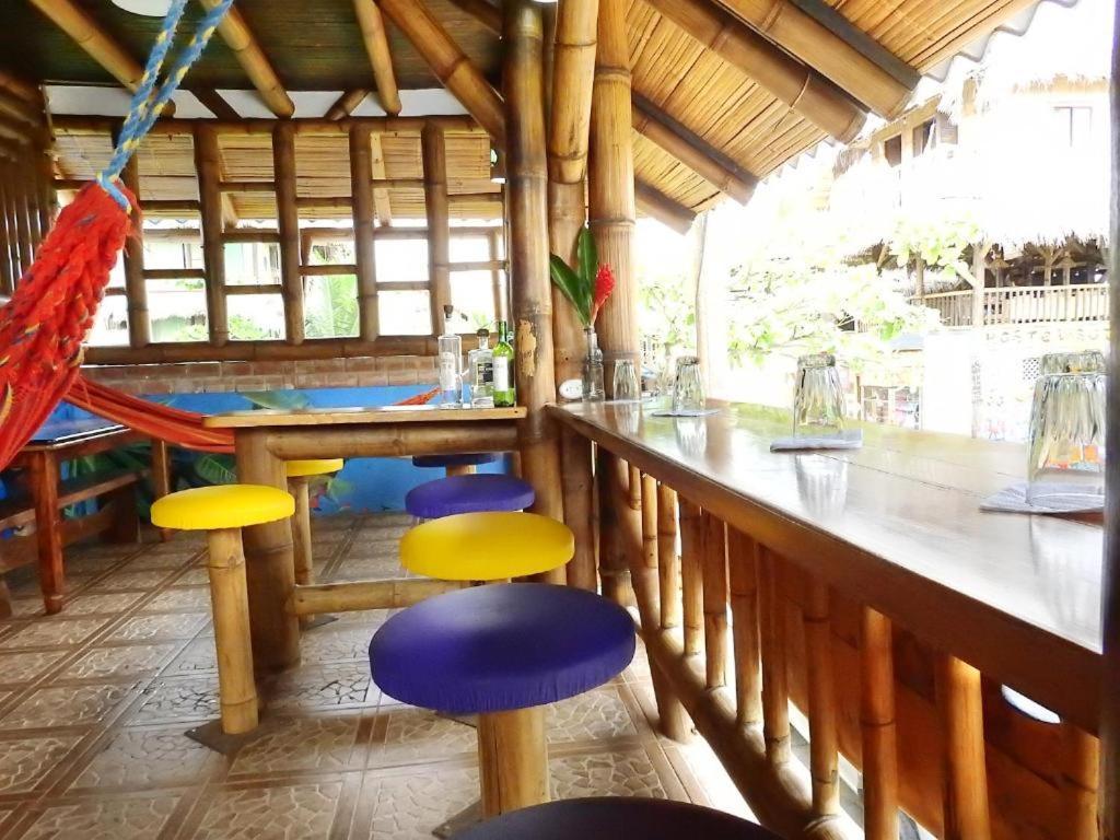 El Bochinche Hotel Mompiche Exterior photo